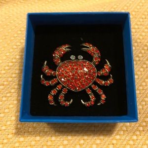 HEIDI DAUS CRYSTAL CRAB PIN